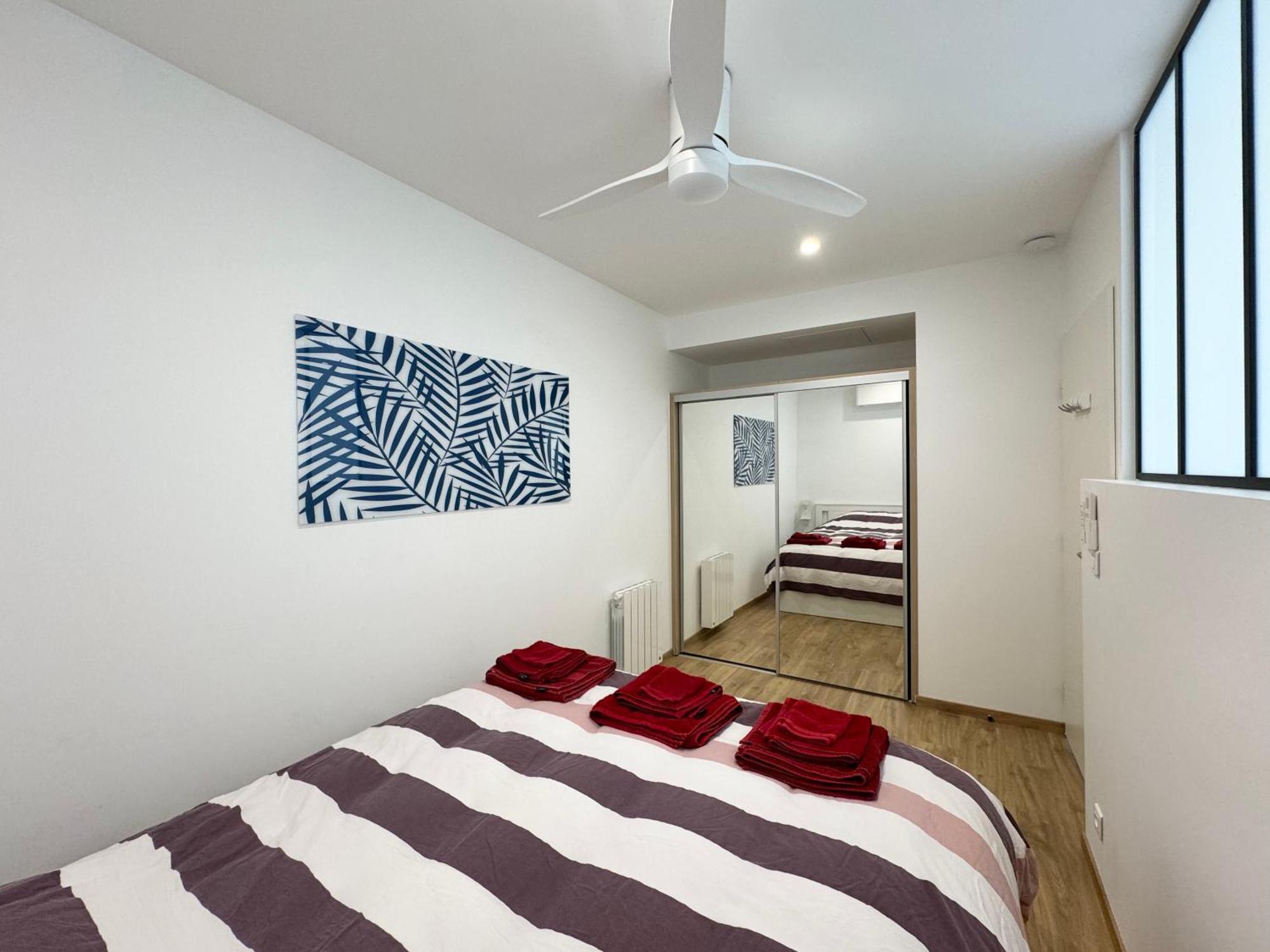 Appartement 1Ch Avec Terrasse Et Jardinet A 400M De La Plage Cavalaire-sur-Mer Exteriör bild